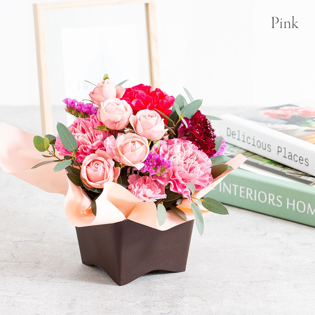 彩る季節のお任せ生花アレンジ