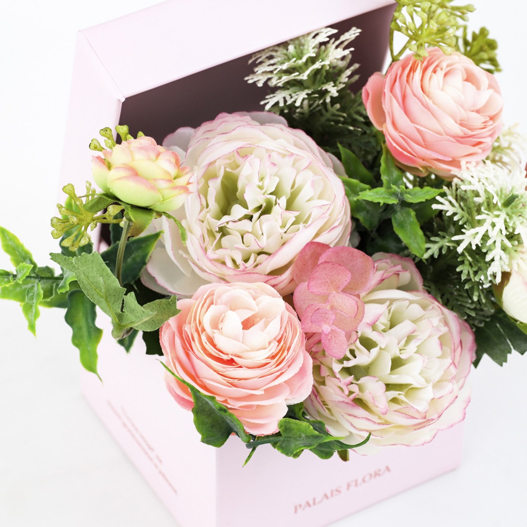 アーティフィシャルフラワー 華やかなプレゼントBOX ラナンキュラス
