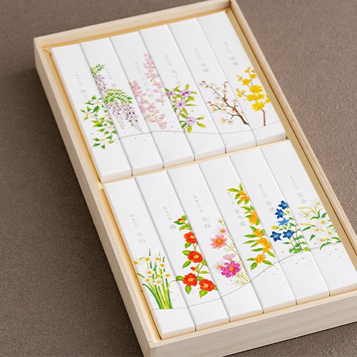 名香 月の花 桐箱 12種入