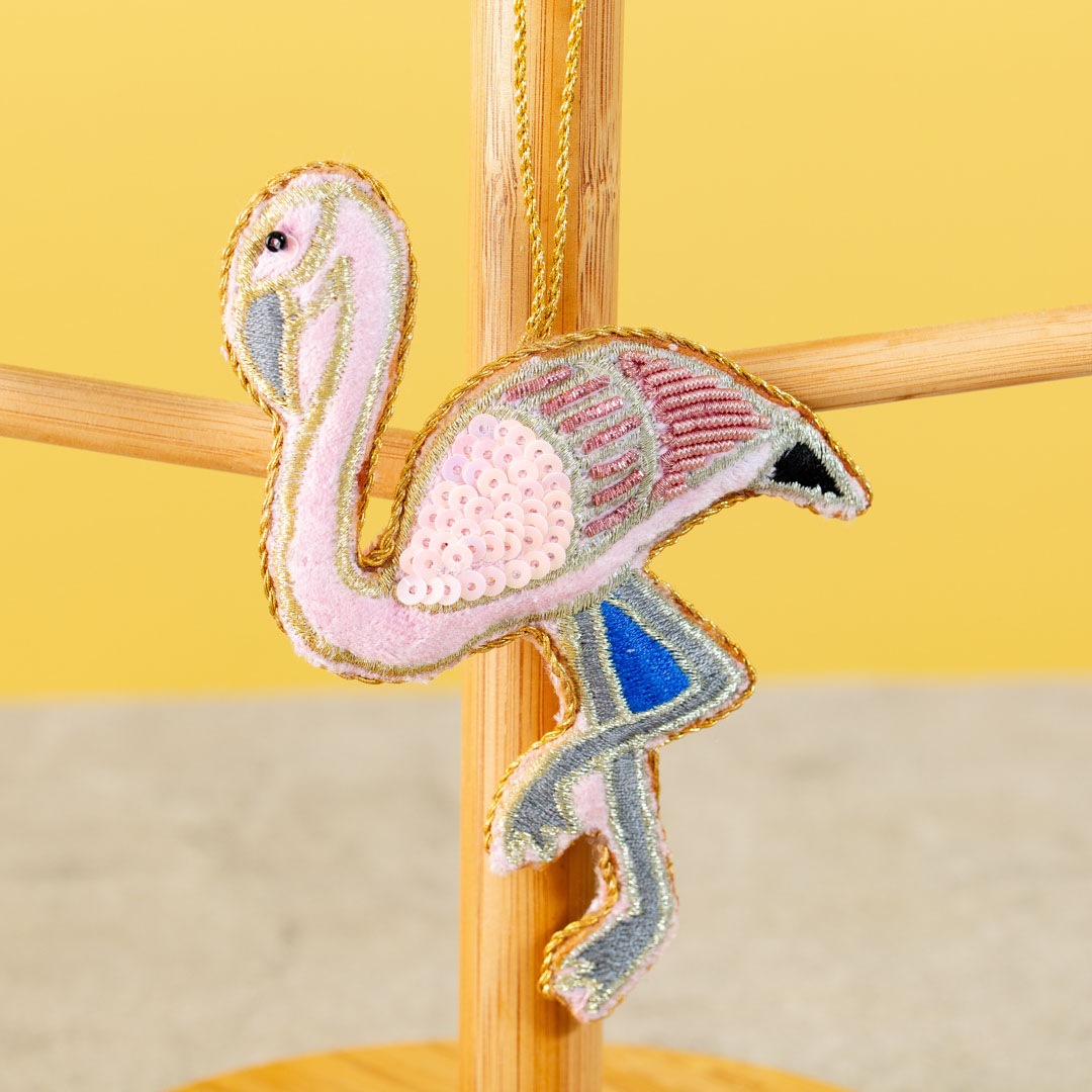 トロピカルで可愛い手刺繍チャーム【送料別：おまとめ購入におすすめ】