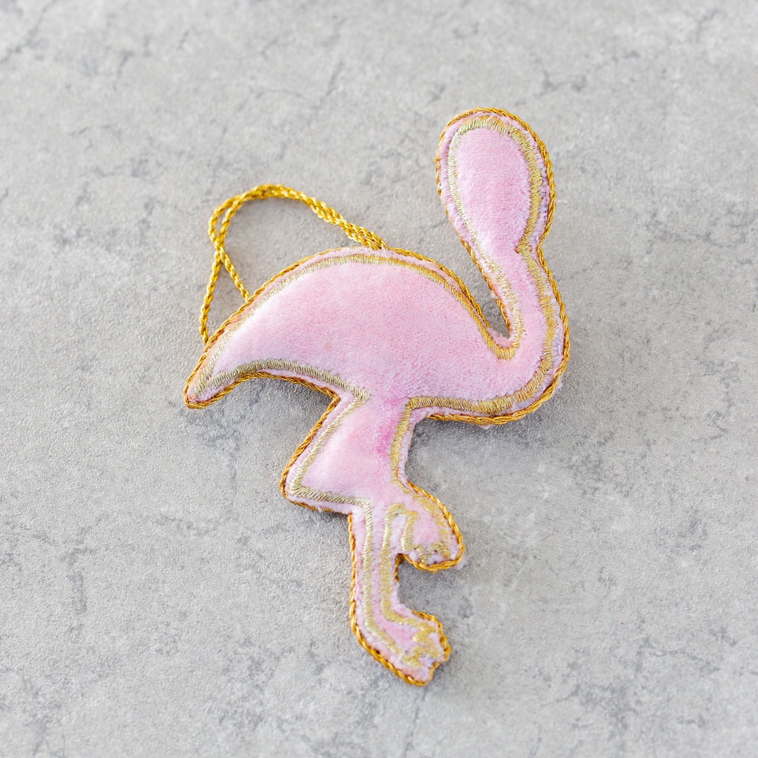 トロピカルで可愛い手刺繍チャーム【送料別：おまとめ購入におすすめ】