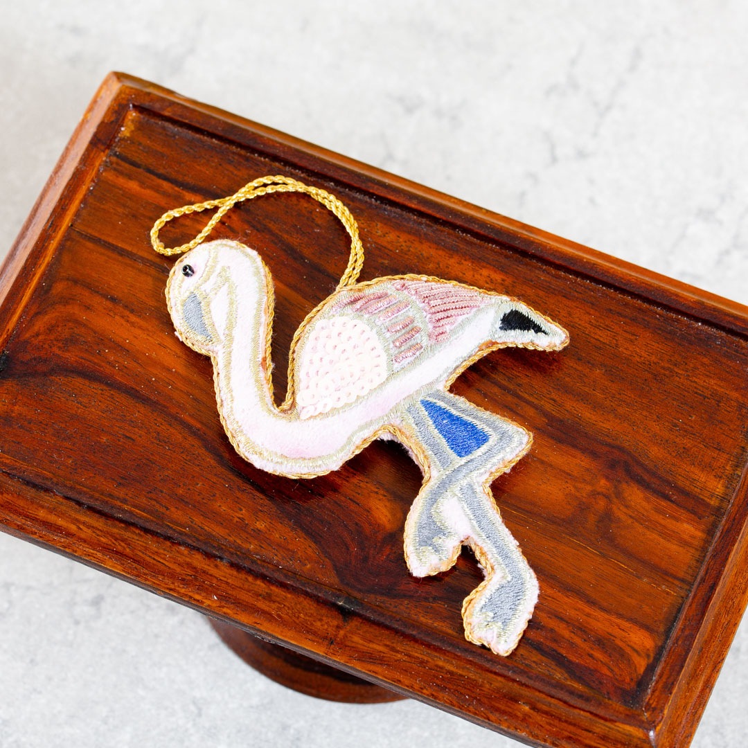 トロピカルで可愛い手刺繍チャーム【送料別：おまとめ購入におすすめ】