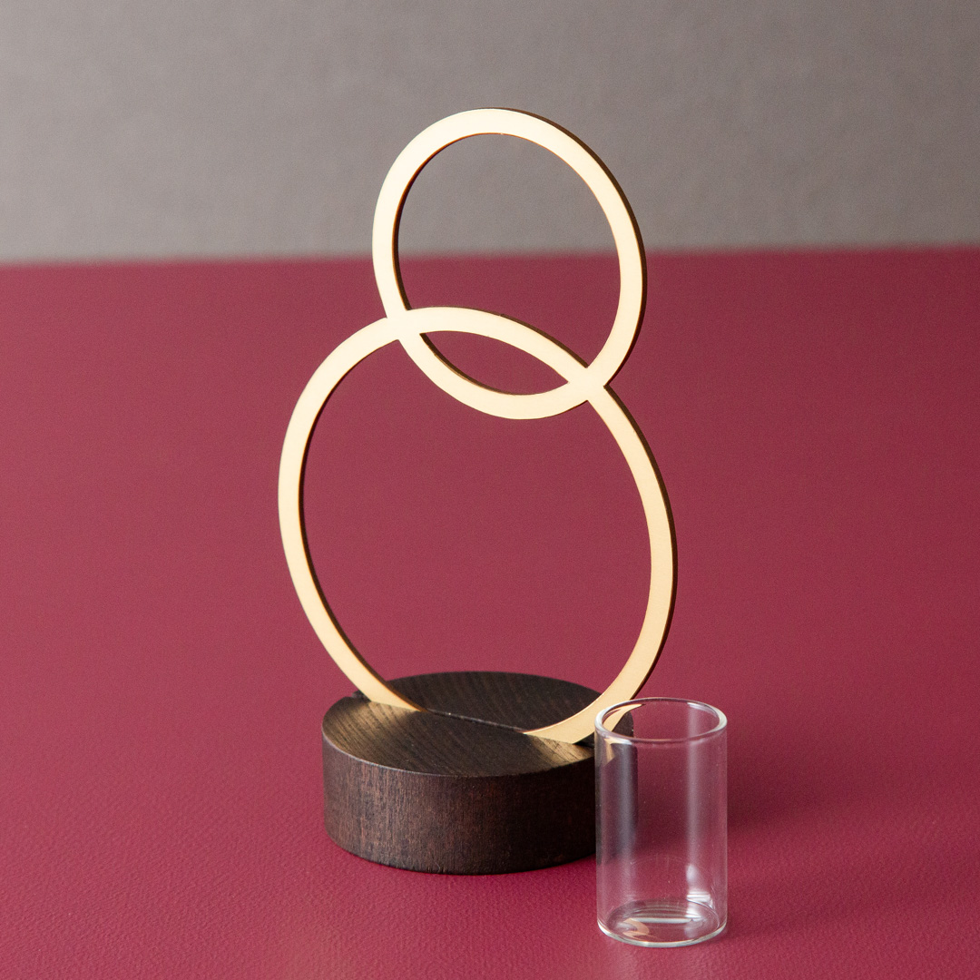 良縁を結び、福を呼ぶ“円”の一輪挿し 【芽吹き まる】