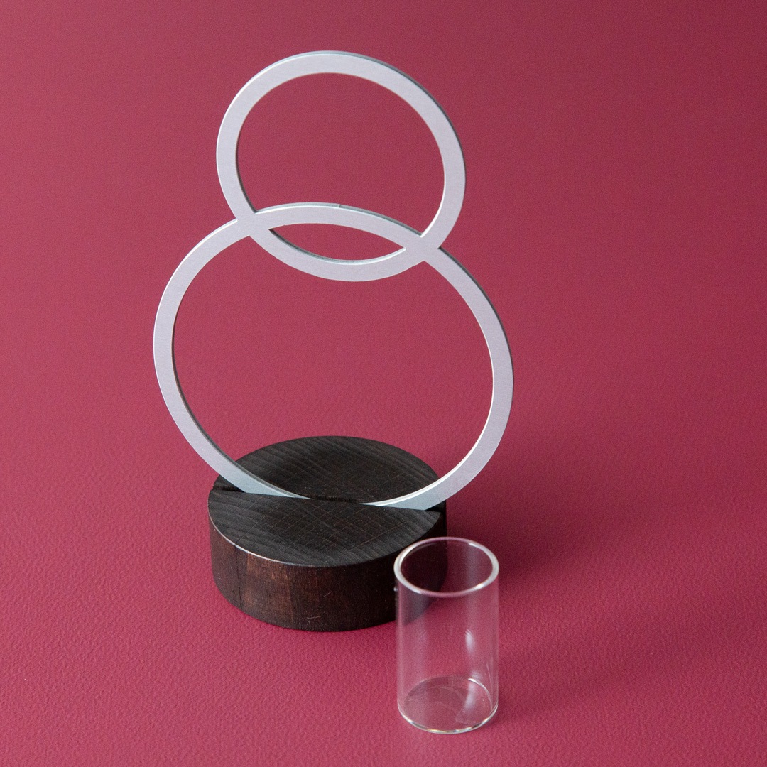 良縁を結び、福を呼ぶ“円”の一輪挿し 【芽吹き まる】