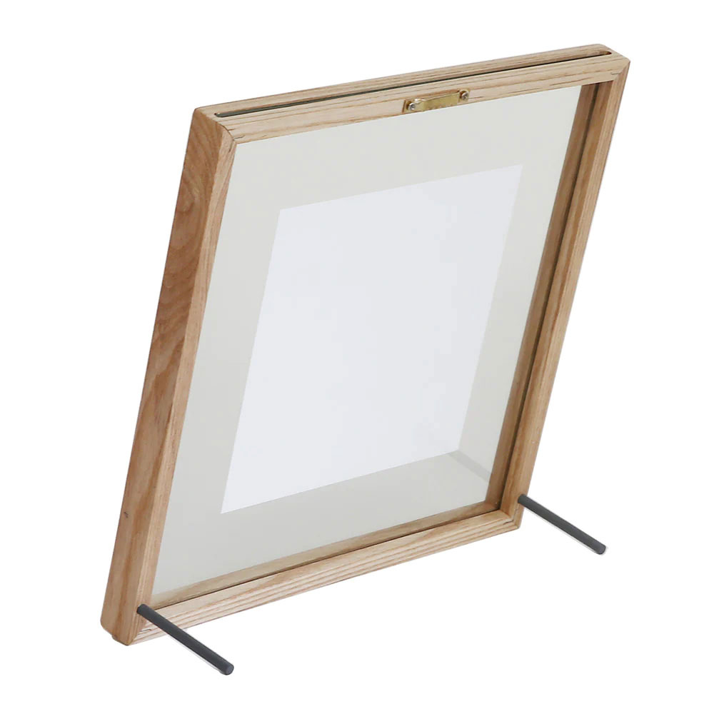 余白が写真を引き立たせる 正方形のフレーム