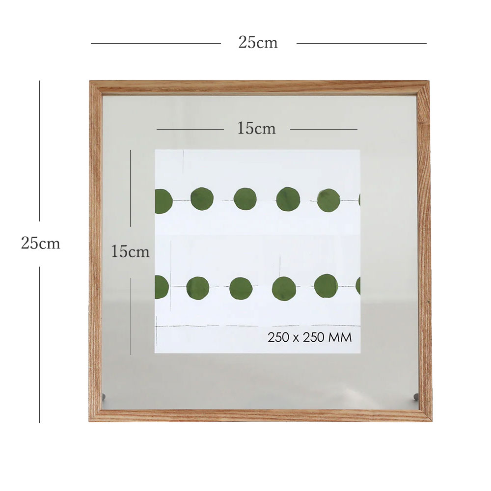 余白が写真を引き立たせる 正方形のフレーム