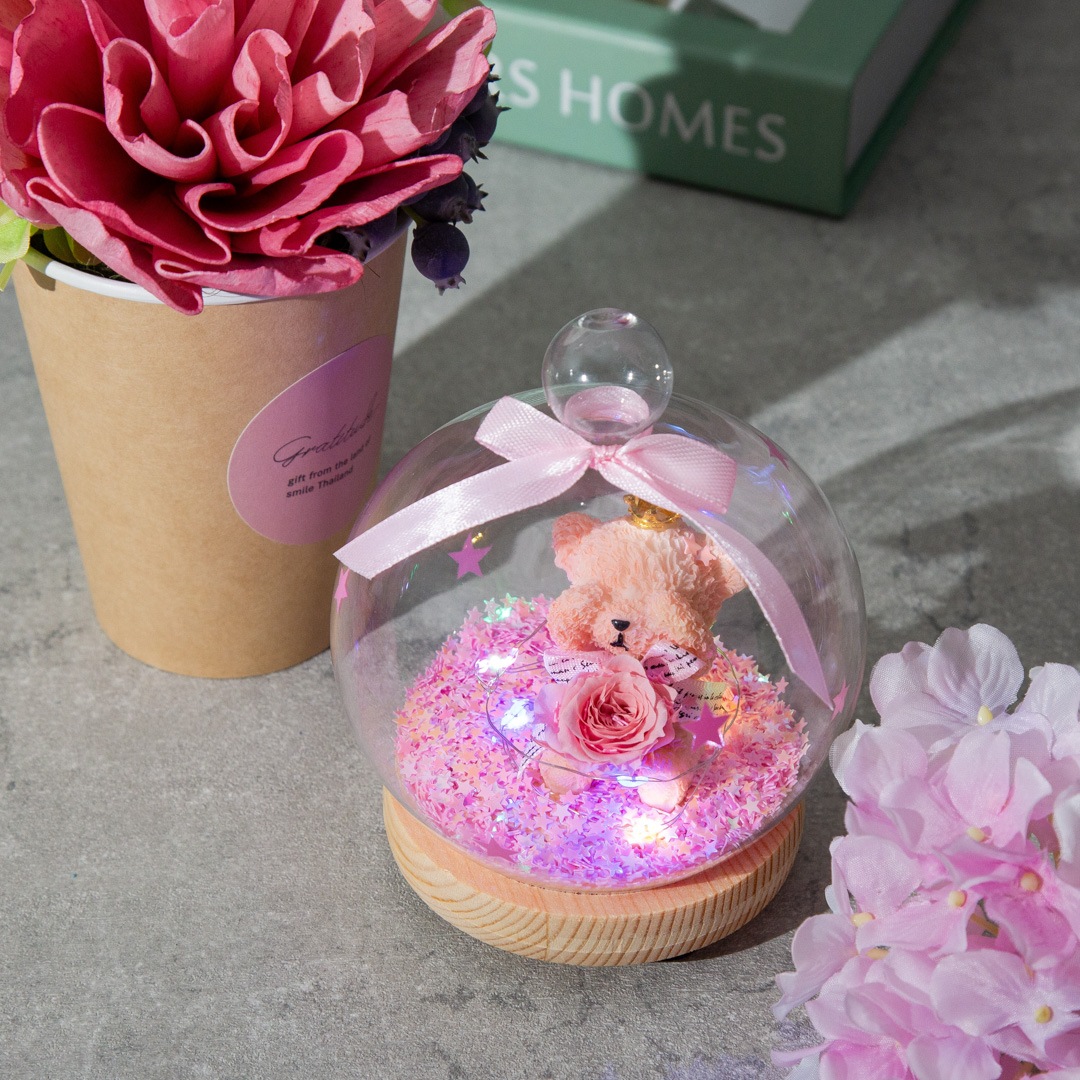 LEDライト付きドームアレンジ（テディベア × プリザーブドローズ）