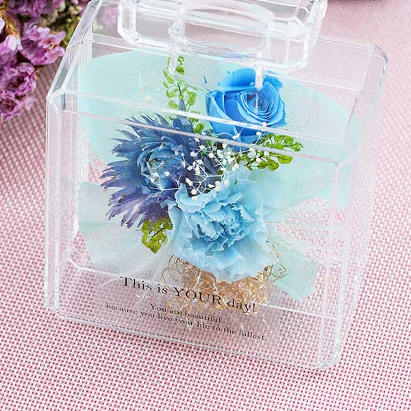 Palem 香水瓶で飾る可愛いお花ギフト