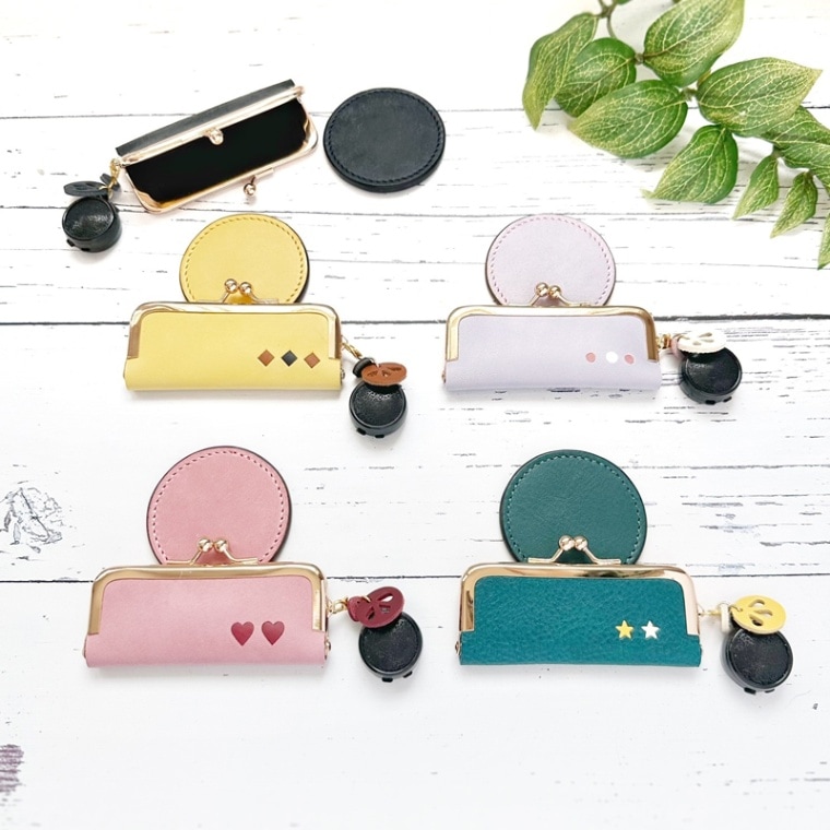 大人かわいい＊ハート型押しブルーの本革がま口ケース　レザークラフト　印鑑ケース 大人かわいい＊ハート型押しブルーの本革がま口ケース レザークラフト