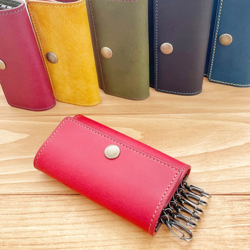 本皮キーケース　ブルー　ハンドメイド　手入れ不要 本革キーケース＊シンプル｜革小物オーダーメイドのお店fleur