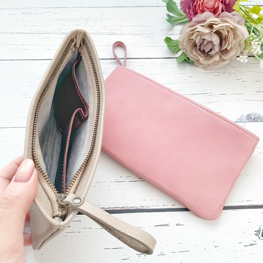 FURLA ベージュ レザー ポーチ 保存袋付き フルラ(FURLA