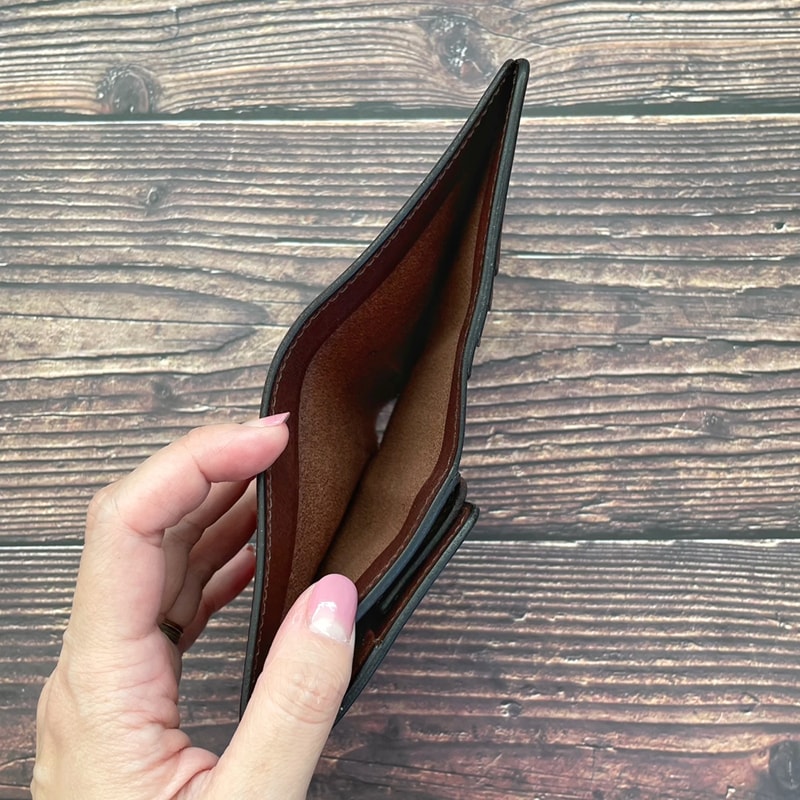 本革二つ折り財布＊box｜革小物オーダーメイドのお店fleur（フルール）