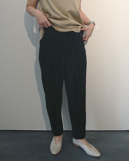 【boutique ordinary】プリーツジョガーパンツ