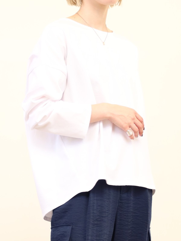 【LeMelange】後ろ切替クルーネックシンプルプルオーバー|Le Melange ルメランジュ|Brand