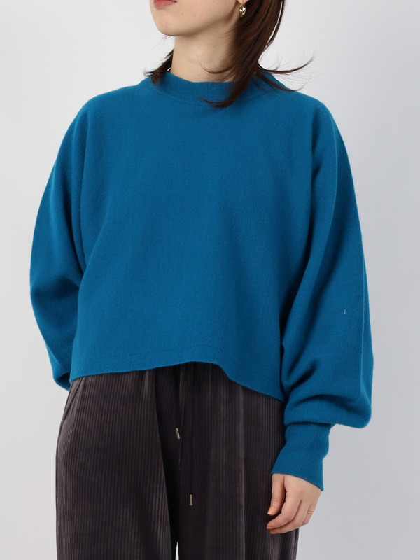 【Emmaculate】袖リブフィンガーホールショート丈ニット