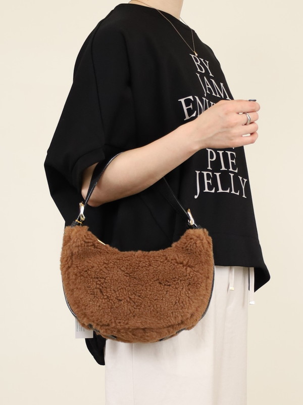 【VIOLA'dORO】エコムートン三日月ポシェット