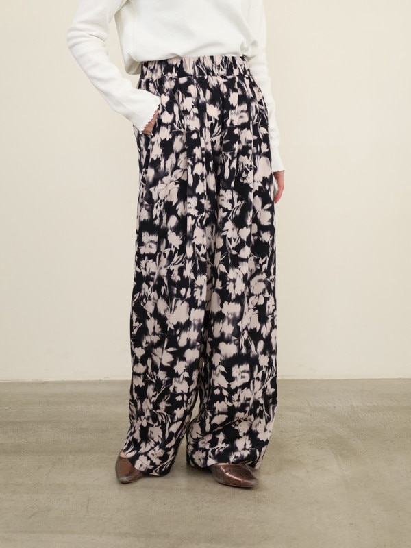 【siro de la bonte】花柄タックワイドパンツ|sirodelabonte シロデラボンテ|Brand