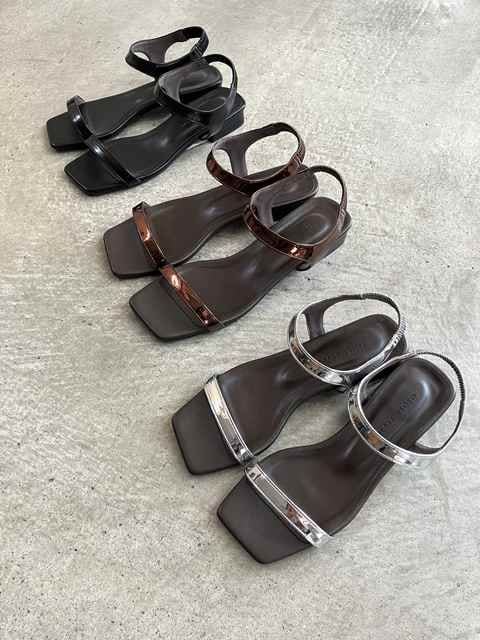 【ATELIER BRUGGE】セパレートメタリックサンダル