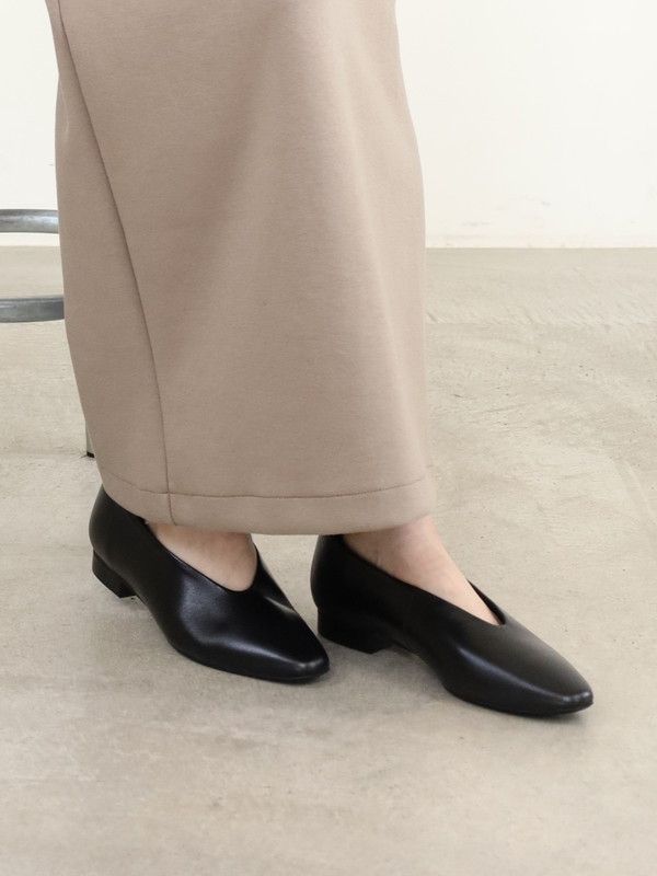 【ATELIER BRUGGE】ソフトレザーフラットシューズ