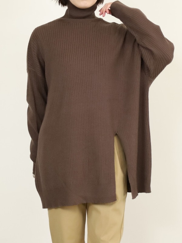 【CYAN TOKYO】アシメスリットタートルニット