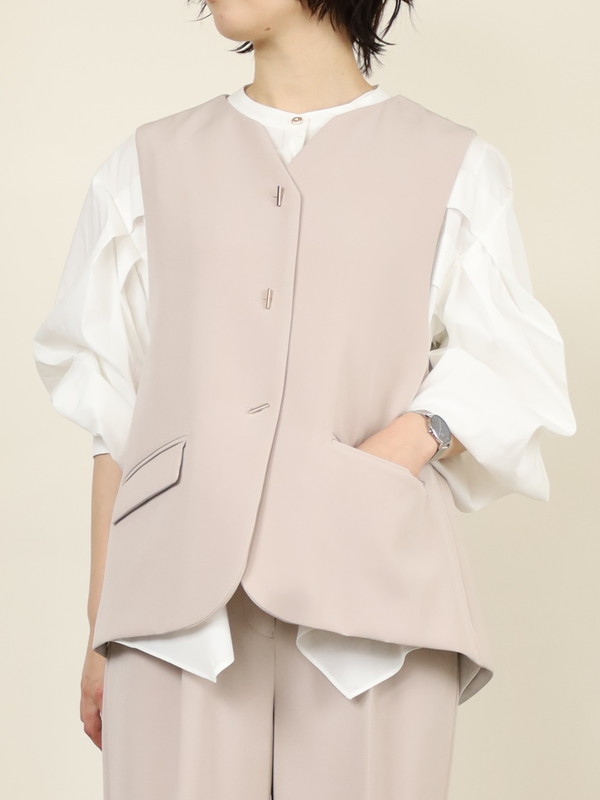 【CHIGNON】バーボタンフレアベスト