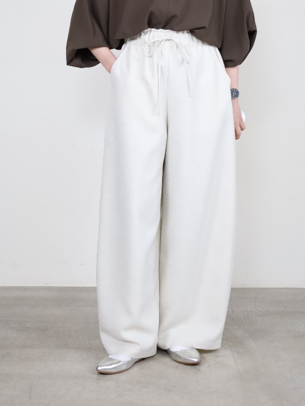 【trois】スラブツイードワイドバレルパンツ