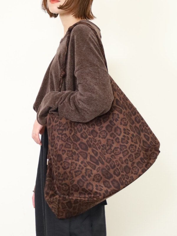 【LE VERNIS】Knot handle bag 