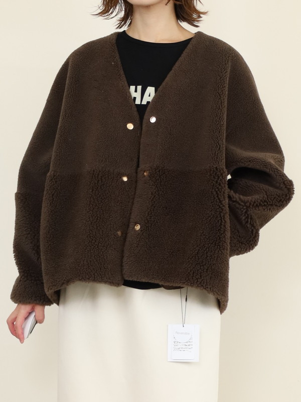【MICA&DEAL】リバーシブルVネックボアショートコート