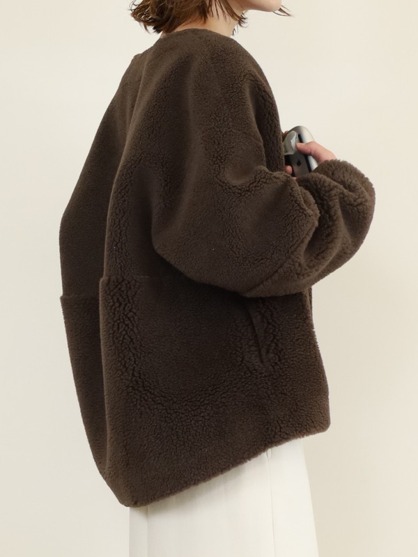 【MICA&DEAL】リバーシブルVネックボアショートコート