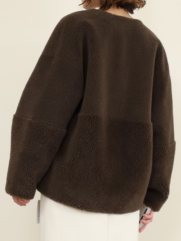 【MICA&DEAL】リバーシブルVネックボアショートコート