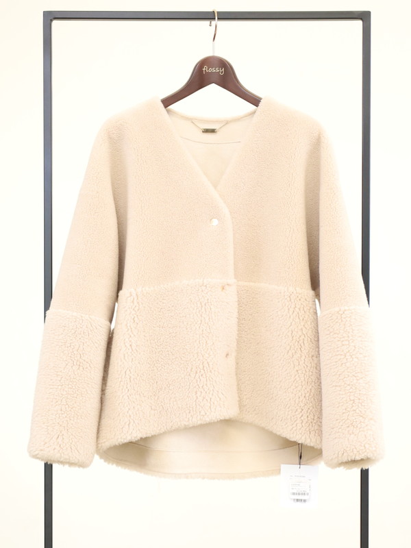 【MICA&DEAL】リバーシブルVネックボアショートコート