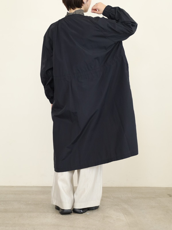 【Un carnet】ノーカラーライトコート