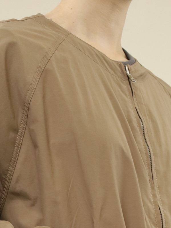 【Un carnet】ノーカラーライトコート