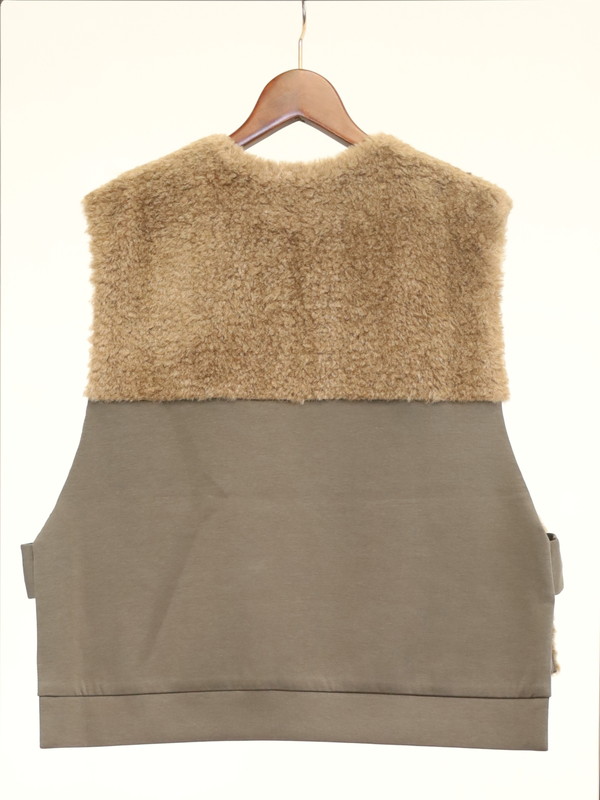 【trois】ボア×ポンチショート丈ベスト