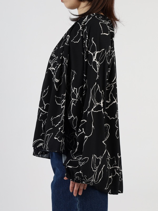 【EMUE】花柄ボリュームブラウス