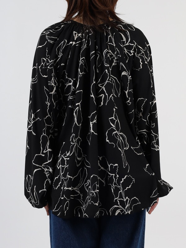 【EMUE】花柄ボリュームブラウス