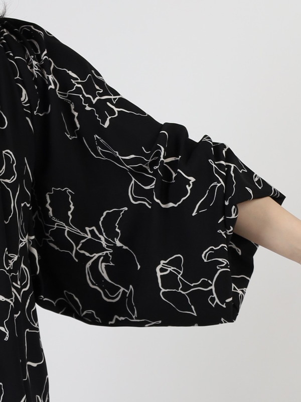 【EMUE】花柄ボリュームブラウス