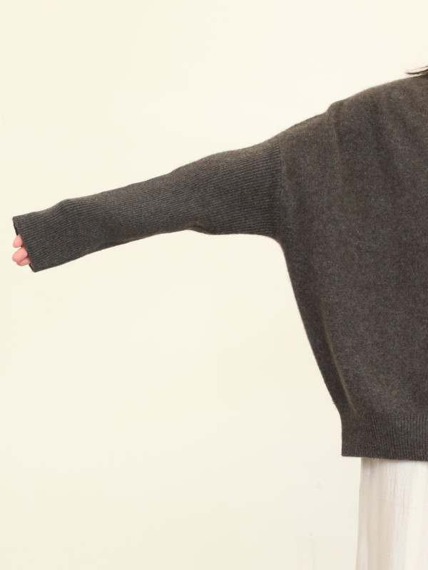 【CEaRET】前後両用ヤクニット