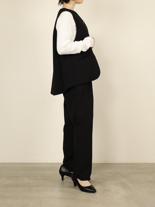 【CHIGNON】ベルト付きテーパードパンツ