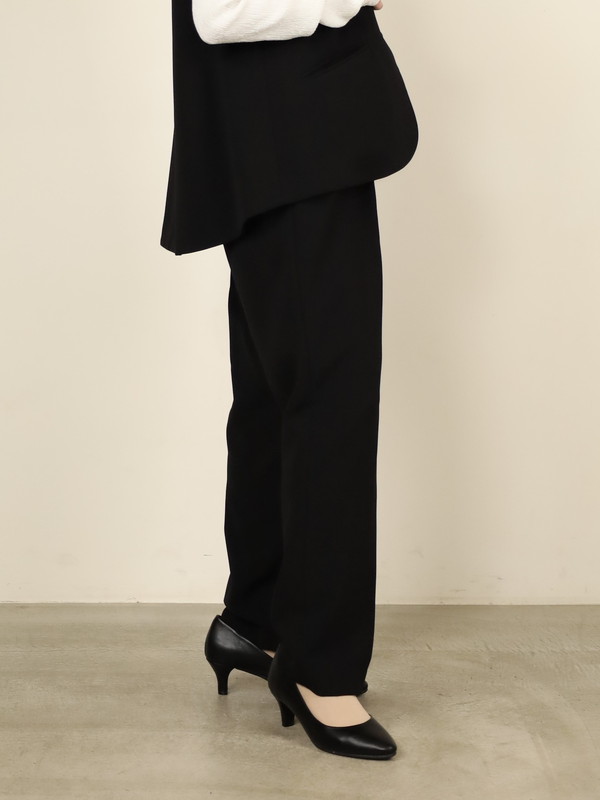 【CHIGNON】ベルト付きテーパードパンツ