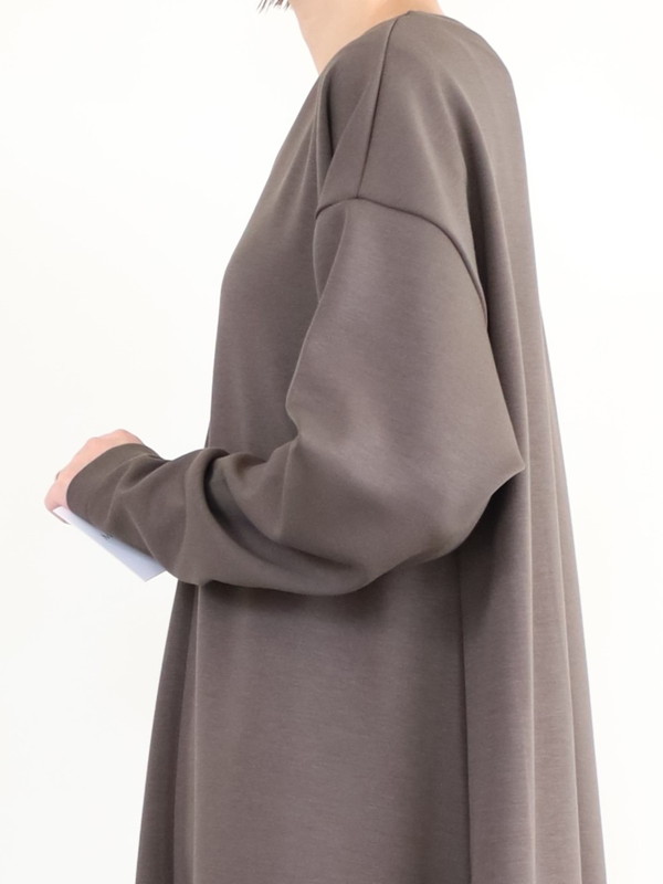 【MICA&DEAL】Vネックフレアワンピース