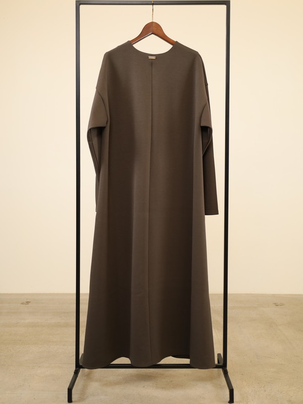 【MICA&DEAL】Vネックフレアワンピース