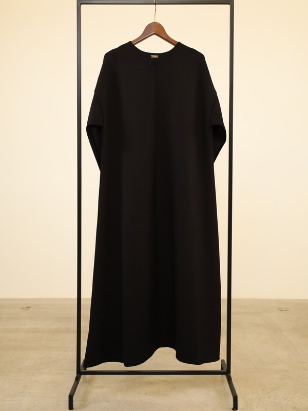 【MICA&DEAL】Vネックフレアワンピース