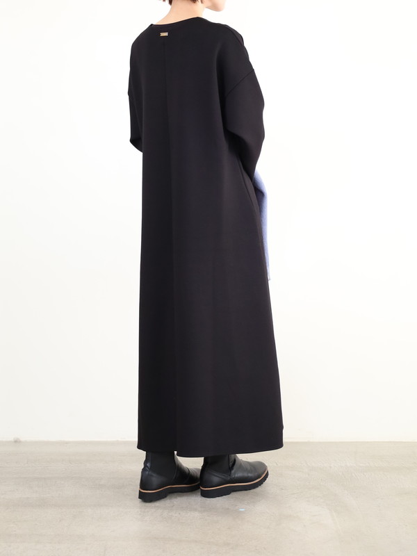 【MICA&DEAL】Vネックフレアワンピース