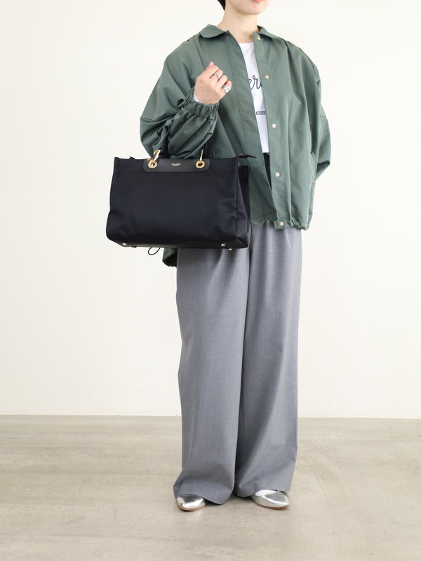 【VIOLA'dORO】ナイロンA4トートバッグ