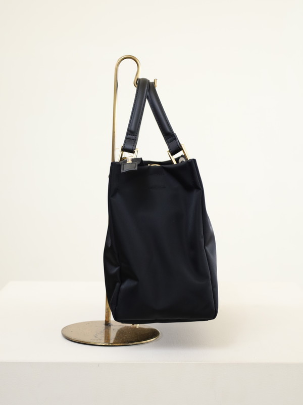 【VIOLA'dORO】ナイロンA4トートバッグ