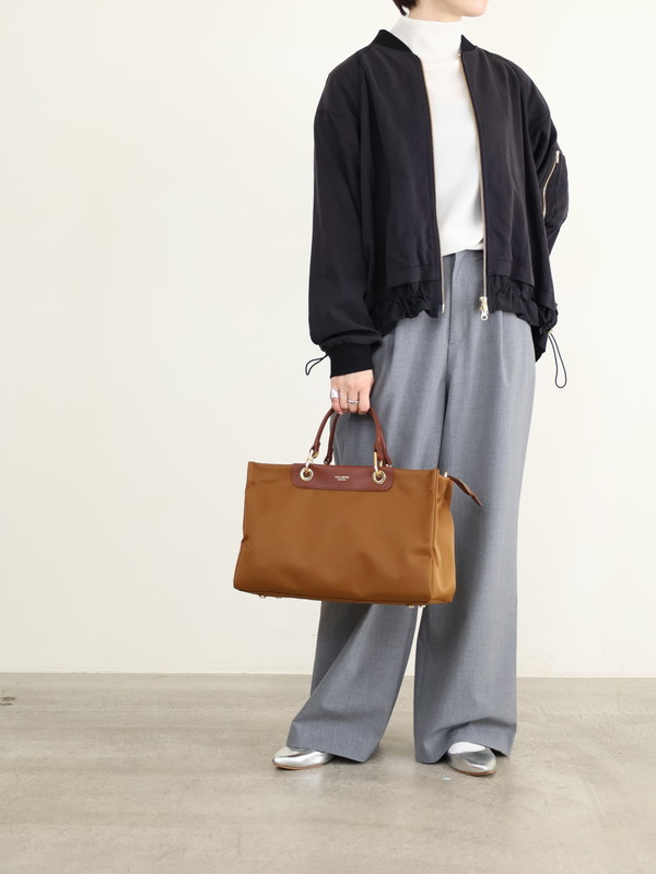 【VIOLA'dORO】ナイロンA4トートバッグ