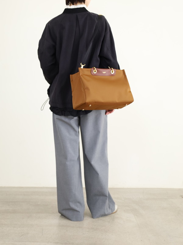 【VIOLA'dORO】ナイロンA4トートバッグ