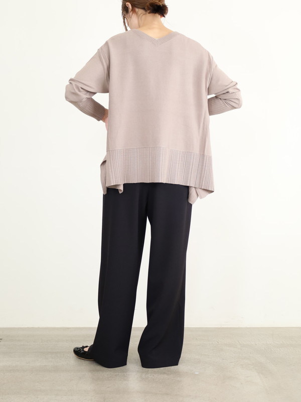 【ayane】Vネックイレギュラーヘムニット