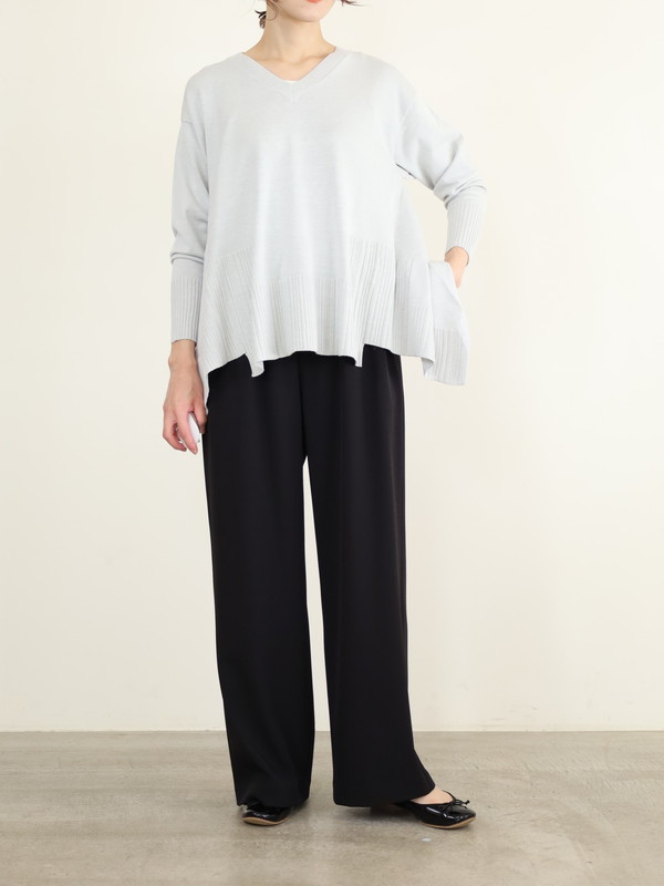 【ayane】Vネックイレギュラーヘムニット